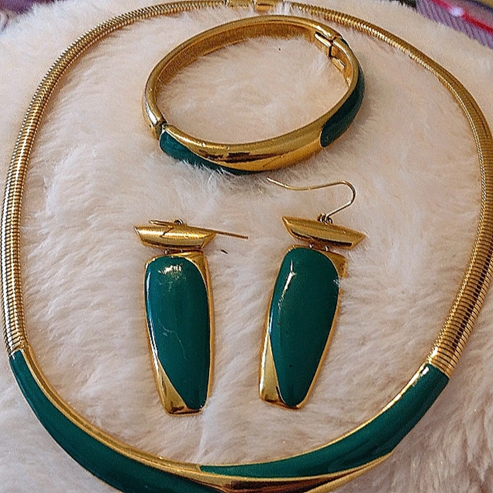 Vintage Monet Gold Tone and Green Enamel Jewelry Set
